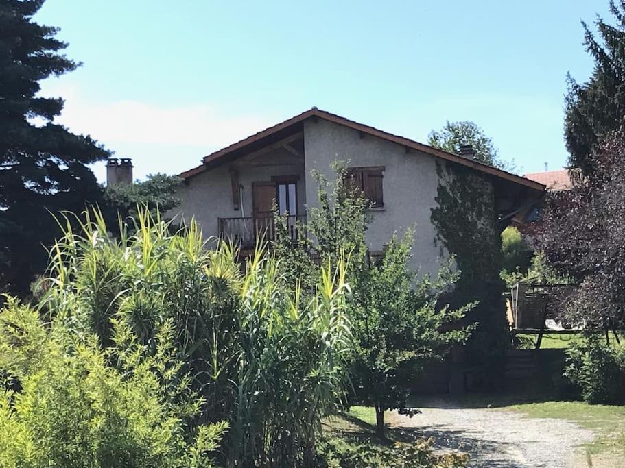 Appartement Dans Maison Brié-et-Angonnes Exterior foto